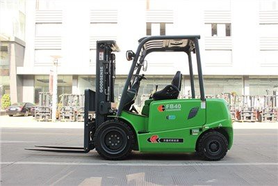 4 Tan 4 Roda Electric Forklift